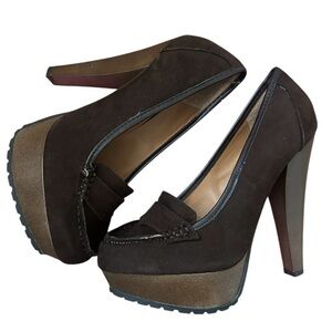 QPID NWT size 7 academia loafer high platforms